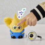 Furby Furblets Minions, mini peluche elettronico da collezione di 7,5 cm, con licenza ufficiale, età 6+ - immagine 4