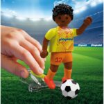 Playmobil 72058 Calciatori, My Life Football Sport & Action, 8 pezzi, età 4+ - immagine 4