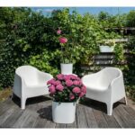 Pot with water reserve - GARDEN ID Respect - White 25 x 25 cm - 100% household waste - 100% recyclable - Structured surface - Image 5