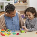 Play-Doh My Little Garden, Modeling clay box to grow flowers and fruits with accessories, Ages 3 and up - Image 4