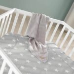 ROBA LITTLE STARS Hegaxonal Baby Playpen - Adjustable Height - Padded Cover - Braked Wheels - White Lacquered Wood - Star Pattern - Image 6
