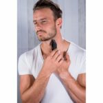 WAHL 09918-1416 - Rechargeable Groomsman beard trimmer - Corded or cordless - Autonomy 60 min - 4 cutting guides 1.5 mm to 12 mm - Image 3