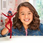 BANDAI - Miraculous Ladybug - 26 cm fashion doll - Ladybug with her phone - New vinyl effect costume - P50028 - Image 6