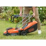 BLACK & DECKER 18V LITHIUM Cordless Lawnmower 33 cm - 2.5Ah - 2 batteries - 1 charger - BCMW3318L2-QW - Image 6