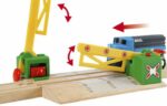 BRIO World - 33750 - Magnetic Level Crossing - Image 4