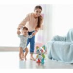 Baby Clementoni - Oliver, the playful raccoon - Interactive game - 4 game modes: Emotions, Meal, Story and Exploration. – Bild 4