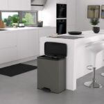 Rectangle Trash Can - DECO BIN - CURVER - 65L - Large capacity - 49 x 32 x 61 cm - Anthracite - Image 4