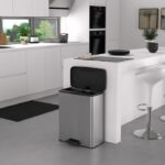 Rectangle Trash Can - DECO BIN - CURVER - 65L - Modern Design - 49 x 29 x 61 cm - Metallic Grey - Image 4