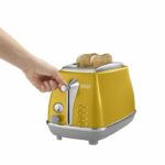 DELONGHI ICONA CAPITALS Toaster 2 slices - 900W - 3 function toaster - Pastry warmer included - Yellow - Image 3