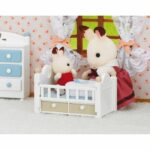 SYLVANIAN FAMILIES 5017 Baby Rabbit Chocolate Bed - Image 3