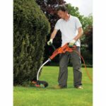 BLACK & DECKER 700W 33cm Electric String Trimmer GL7033 - Image 2