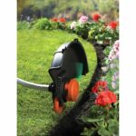 BLACK & DECKER 700W 33cm Electric String Trimmer GL7033 - Image 4