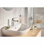Single-lever basin mixer - GROHE Swift - 24325001 - Chrome - Size M - Water saving - Image 2