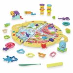 Play-Doh Travel Mat, Discovery Set with Modeling Clay, Arts and Crafts, Toys for Kids, Ages 3 and Up - Image 4