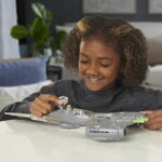 The Mandalorian's N-1 Starfighter, 4-inch Grogu and Mandalorian Action Figures, Toy for Kids Ages 4 and Up, Star Wars Epic Heroes - Image 3