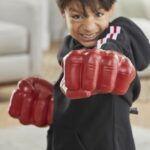 Marvel Avengers Captain America: Brave New World Red Hulk Smashing Fists Costume Toy - Image 5
