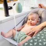INGENUITY Foldable Baby Bath Seat Grey - Image 5