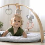 INGENUITY play mat Cozy Spot  Reversible Duvet Activity Gym - Loamy  - Image 5