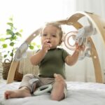 INGENUITY play mat Cozy Spot  Reversible Duvet Activity Gym - Loamy  - Image 6