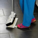 NEW KARCHER SC 1 Upright Easy Fix - Steam mop - 1300W - Rapid heating 30s - Eliminates up to 99.99% of viruses and bacteria - Image 2