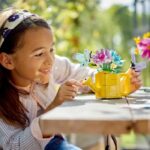 LEGO 31149 Creator 3in1 Flowers in the Watering Can, Children's Toy, with Watering Can, Bouquet of Flowers and 2 Birds - Image 5