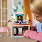 LEGO | Disney Frozen 43265 Arendelle Ice Castle - Creative Play - Image 5