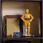 LEGO Star Wars 75398 C-3PO - Droid Figure to Build - Model for Adults - Image 3