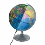 LEXIBOOK - Luminous day & night globe - Earth globe during the day and lights up with the map of the constellations (English) - Image 3