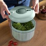 Salad spinner - LIVOO - MEN433 - 3.5 L - Manual spin - Lid with drainer - Dishwasher safe - Image 4