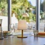 Cordless table lamp - LUMISKY - STANDY MINI WOOD - H25 cm - Natural bamboo base - Warm white and white LED - Image 3