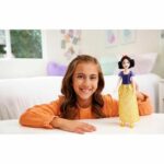 Disney princess - Snow White doll 29cm - Mannequins dolls - 3 years old and + – Bild 2