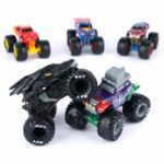 PACK OF 5 DIE-CAST VEHICLES 1:64 DC COMICS Monster Jam - Image 4