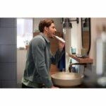 Philips Electric Toothbrush - HX7400/01 - Image 4