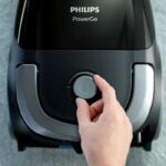 Cylinder vacuum cleaner with bag - PHILIPS FC8241/09 - 900 W - 77 dB - Intense black - Image 6