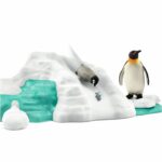 Schleich 42661 Wild Life Penguin Family on the Ice Floe Figurines for Children Ages 3 and Up - Image 3