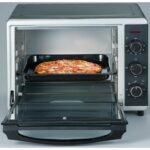 SEVERIN TO2056 - Mini oven - 30 L - 1600 W - Revolving heat - Black and silver - Image 2