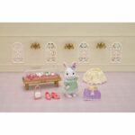 Sylvanian Families - The Snow Bunny Fashion Suitcase and Big Sister - Image 3