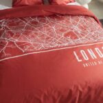 Bedding set - TODAY - JAVA - 2 people - 240x220 cm - Cotton - London print - Red - Image 4