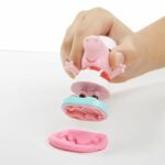 Play-Doh Peppa and the Ice Cream Truck, Peppa and George Figures and 5 Jars - Image 4