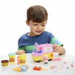 Play-Doh Peppa and the Ice Cream Truck, Peppa and George Figures and 5 Jars - Image 5