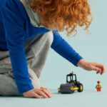 LEGO 60401 City Construction Road Roller, Model Truck Toy with Worker Minifigures - Image 5