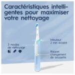 Oral-B iO3s Electric Toothbrush - Blue - Bluetooth Connected, 2 Brush Heads, 1 Travel Case - Image 4
