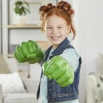 Marvel Avengers Hulk Smashing Gloves Dress Up Toy - Image 2