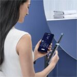 Oral -B io 9 - black electric teeth brush - Bluetooth connected, 1 brush, 1 charger travel case, 1 magnetic pouch - Image 4