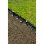 NATURE Polypropylene and polyethylene turf trim - 16 anchors - H 4,5 x (4 x L100) cm - Black - Image 4
