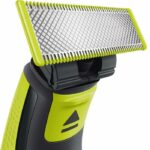 Beard trimmer - PHILIPS - Oneblade QP2724/10 - 3 attachments (1 / 3 / 5 mm) included - cordless rechargeable - Green / Black - Image 2