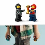 LEGO 60400 City Karts and Racing Drivers, Toy with 2 Karting, with 2 Car Driver Minifigures - Image 4