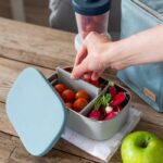 BEABA, Children's stainless steel lunch box, silicone lid and protective cover, Velvet gray and blue - Image 4