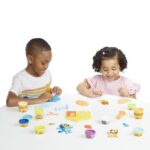 Play-DOH Bluey box disguises itself with 11 jars of modeling dough - Image 3